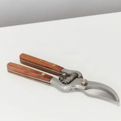 Burgon & Ball National Trust Secateurs Outdoor Accessories