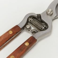 Burgon & Ball National Trust Secateurs Outdoor Accessories