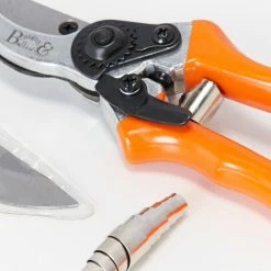 Outdoor Accessories Burgon & Ball RHS Bypass Secateur